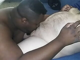 HAIRY UNCUT WANTED HEAD SERVICES