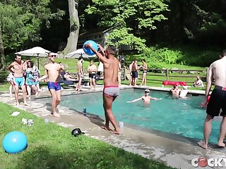 Frankie V & Taylor Reign (2017)