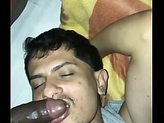 Neg&atilde;o da zona Oeste socou a pica preta na minha boca at&eacute; dar leite