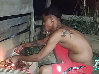 Depois do churrasco&comma;o churrasqueiro provou da minha lingui&ccedil;a filme completo no Red&excl;