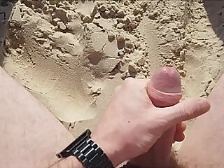 Beach Jerk Off 3