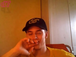 Big Dick Dude Wanks online. I wish I could have seen his cum face