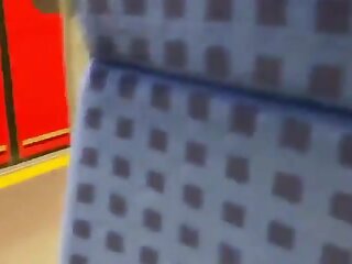 Fuck, look at that yummy cuck!!! ughh wish I could suck it..