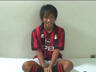 Cute soccer player made excuses for losing a game, but his sponsor didn't accept and sentenced him to shame by Enema penalty