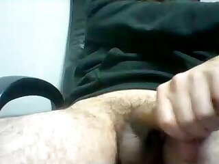 Hairy turkish man jerking on cam