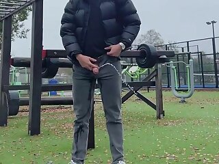 Spraying his pants with piss in public