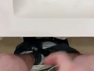 Cumming in a sink after hot Camchat in Hotel