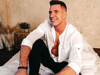 534 Czech hunk Niko Vangelis nikovangelis onlyfans porn