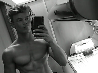 383 Sexy Young Jock Leo Stuke xleox  onlyfans porn