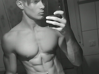 320 Sexy Young Jock Leo Stuke xleox  onlyfans porn