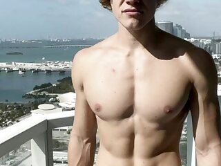 209  Curly Haired jock  Owen Lindberg sunshinesmile99 onlyfans porn