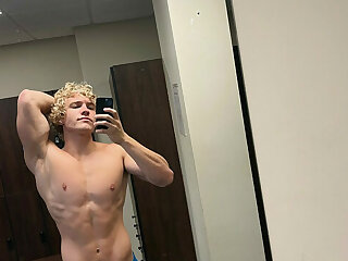 52  Curly Haired jock  Owen Lindberg sunshinesmile99 onlyfans porn