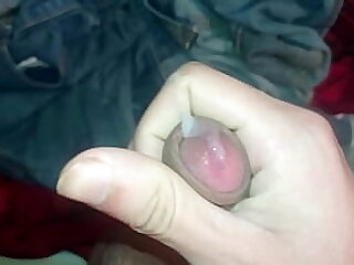 Nuevo video casero de un jovencito con una rica verga