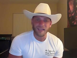 He shows off his ass and hole doggy style spread