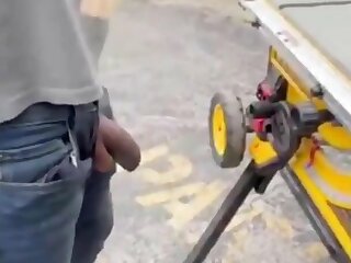 MI PRIMA LA CARPINTERTA, TRABAJANDO