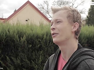 Tea In My Room (Ronnie Pet, Timmy Williams)