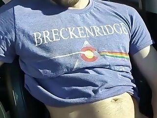 Hot Guy gets naked in his car and has a wank