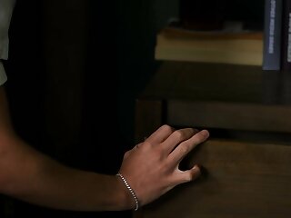 Self Sucking Twink Is Packing Large