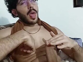 Hot hunk teases his sensitive frenulum and it makes his eyes roll back and goon out