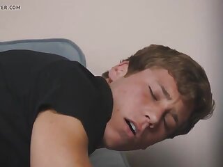 Muscle Hunks banging again