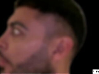 THE ESSENCE OF XMAS - FULL AMAZING VIDEO&excl;&excl;&excl;&excl;