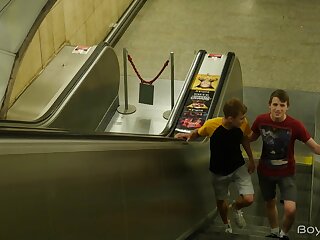 Lost and pound (Ron Negba, Taylor Mason)