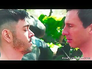 Straight men gamers try gay sex after their avatars hooked up