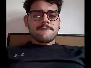 MOSTRANDO O RAB&Atilde;O E LEITANDO &sol; cum and ass