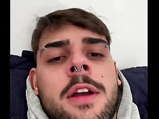 QUER UM MACHO PRA MANDAR EM TI &quest;